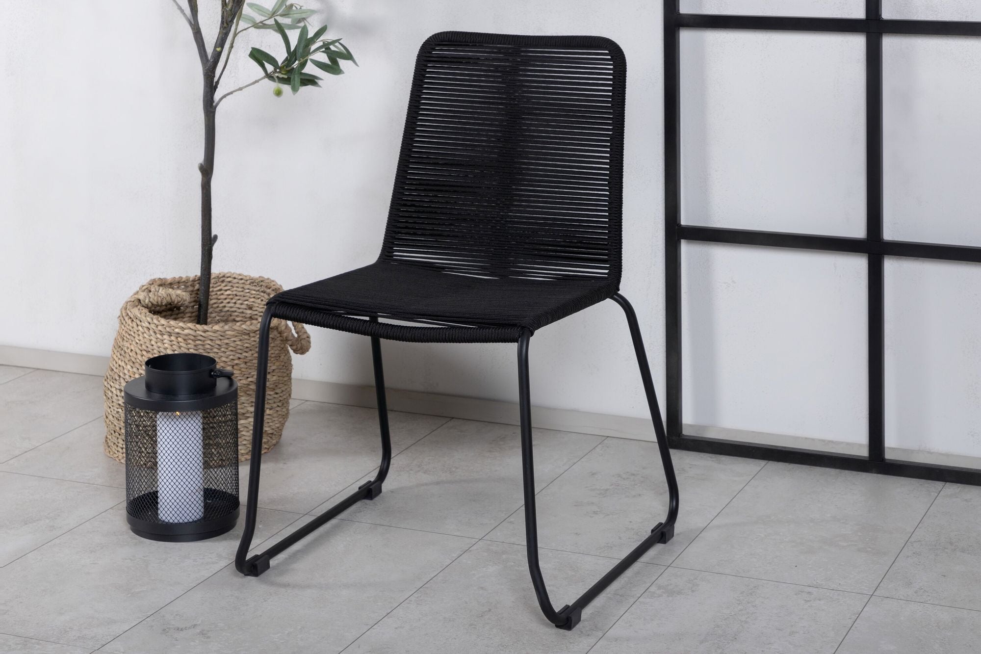 Lindos Stapelbar stol - Svart Aluminium / Svart Rep
