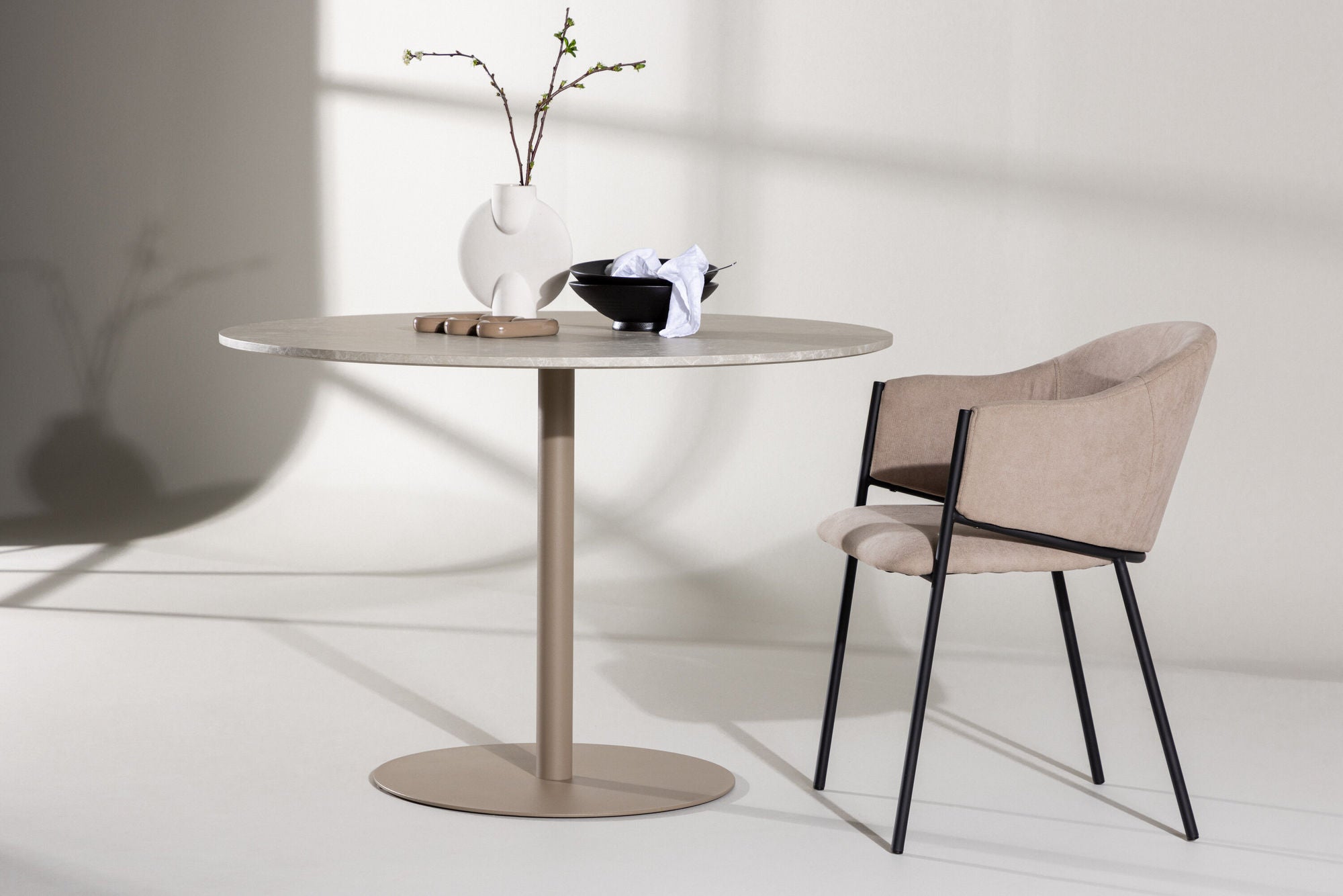 Lycke Matbord ⌀110 - Beige / Marmorlook