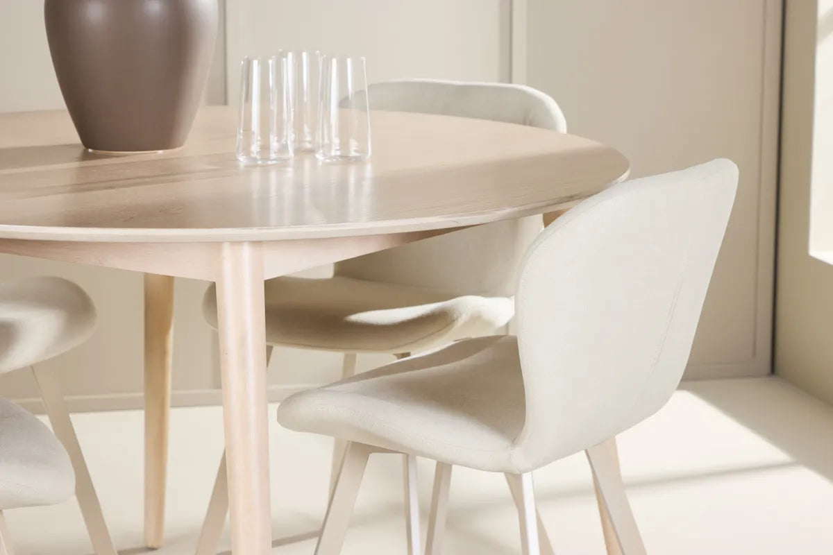 Flora Bord - med 4 Lilja Stol
