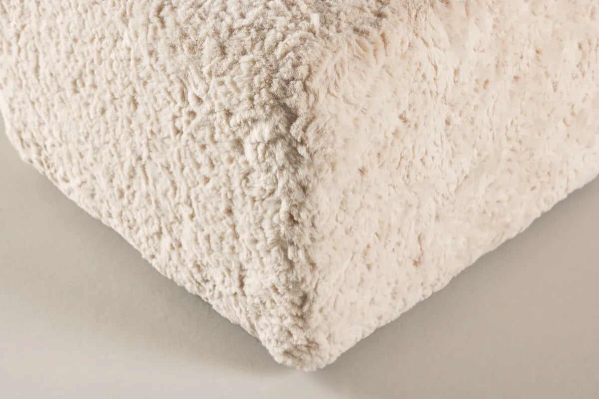 Frankie Pouf - Beige Faux fur / FSC 100%