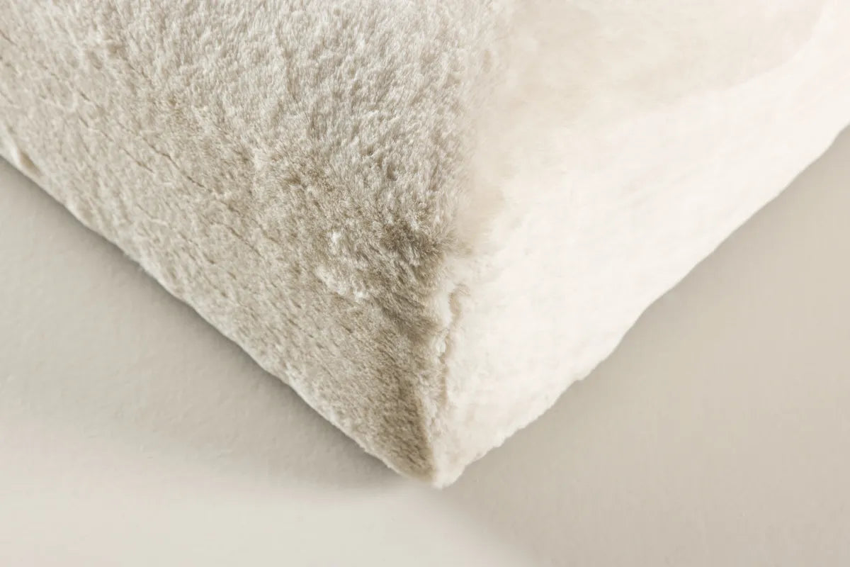 Davie Puff - Beige Faux fur