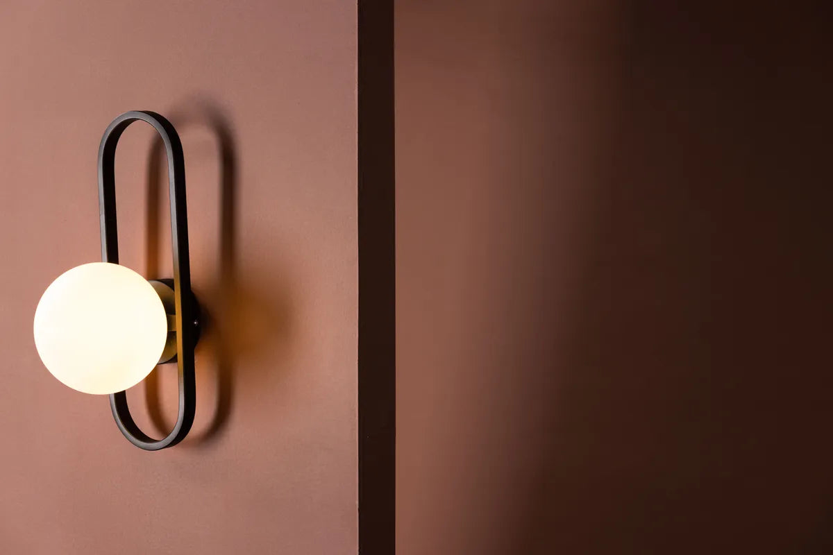 Alpes Vägglampa