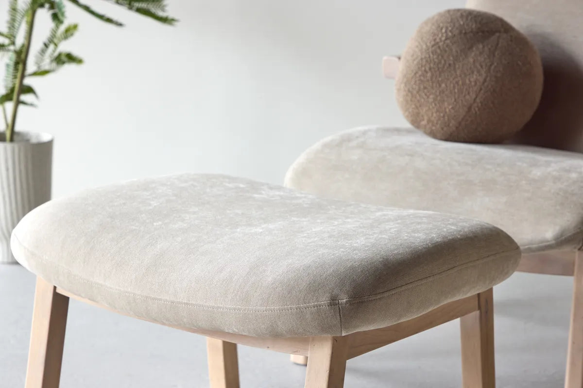 Rile Fåtölj + Ottoman