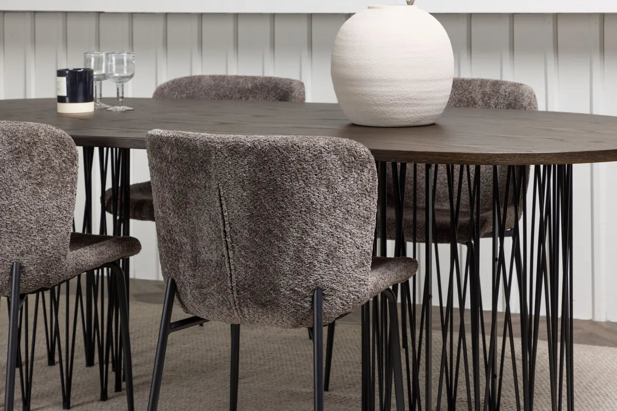 Sten Oval Matbord med Modesto Matstol