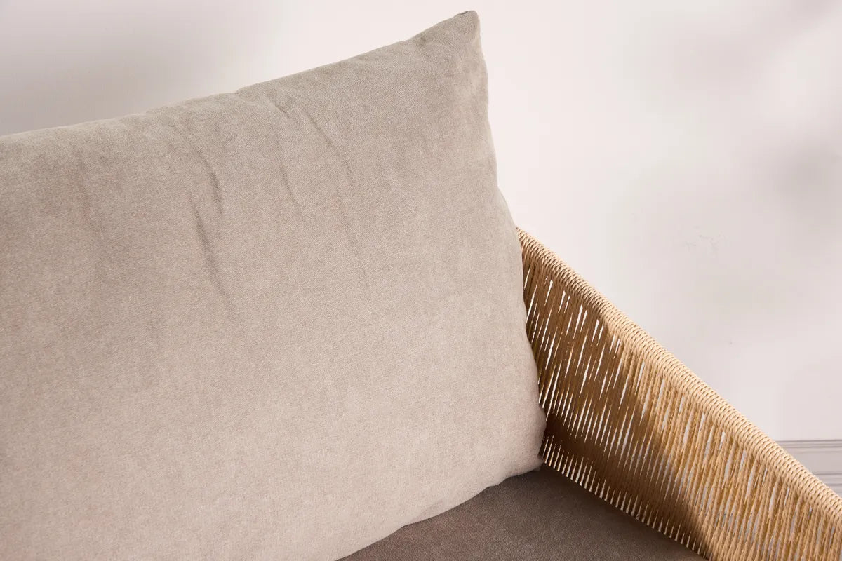 Louie Lounge Chair